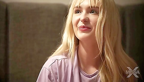 Step mom Enjoys By Seeing Her Step daughters Sex With Boyfriend - Teaser Video