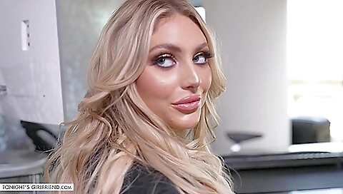 Sexy Kayley Fucks A Big Cock And Gets Cum All Over Her Pretty Face Sexy Kayley Fucks A Big Cock And Gets Cum All Over Her Pretty Face