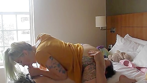 Amateur Blowjob And Cumshot On Face